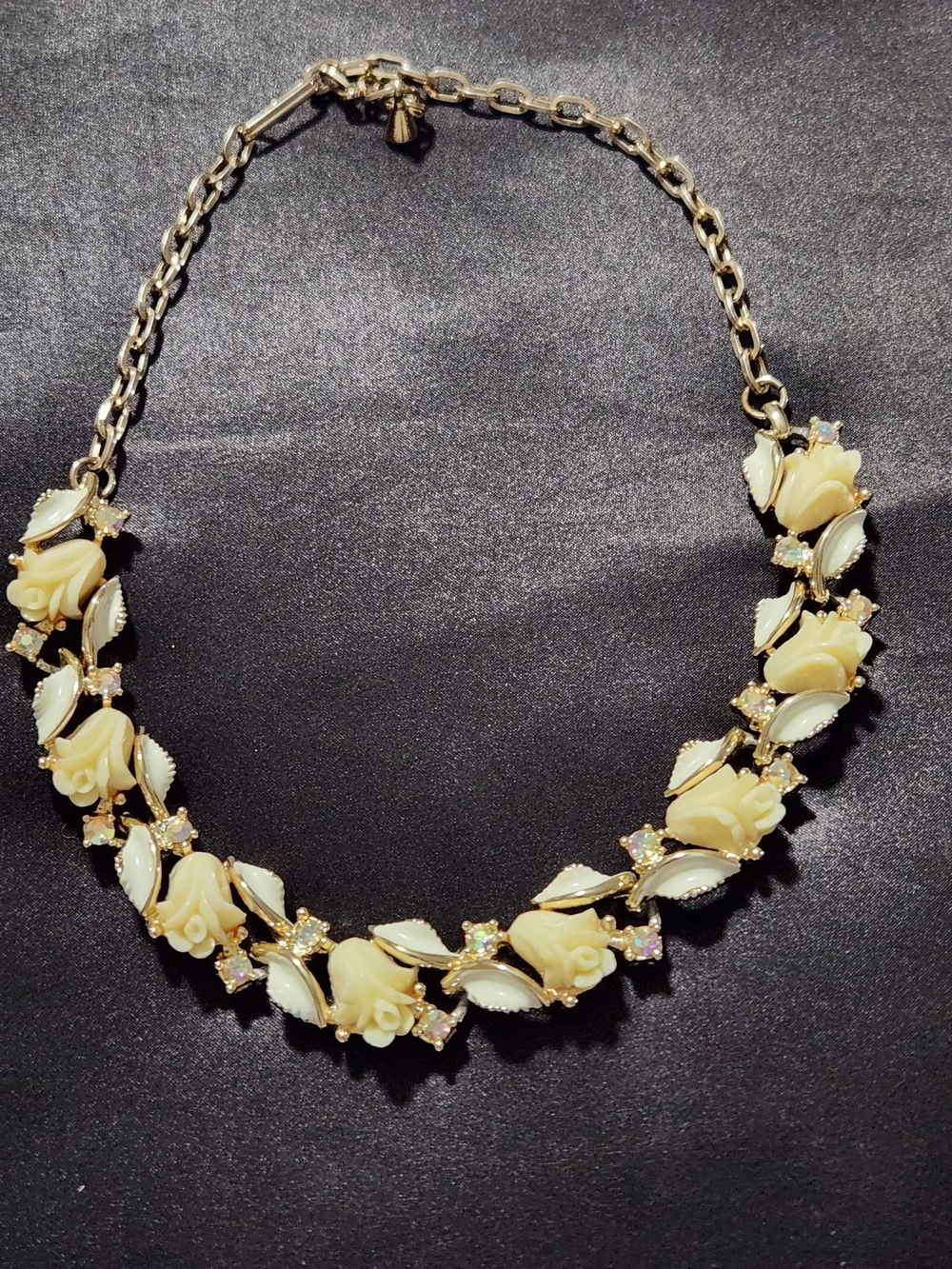 ​Vintage Cream Molded Rose Choker Necklace Enamel Leaves AB Rhinestone Gold Tone